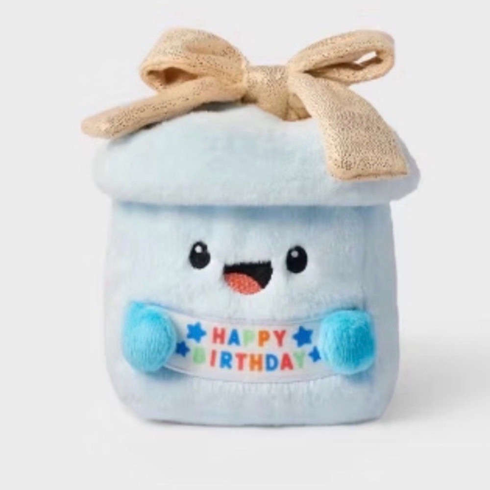 GIGGLESCAPE 6” BIRTHDAY PRESENT PLUSH